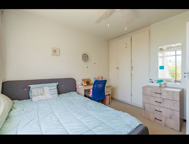 4 BEDROOM TOWNHOUSE FOR SALE IN MORNINGSIDE